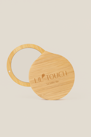 Miroir de poche en bambou gravé Lil’Touch